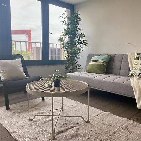 אלמאדה Bedrooms In Modern Guest House מראה חיצוני תמונה
