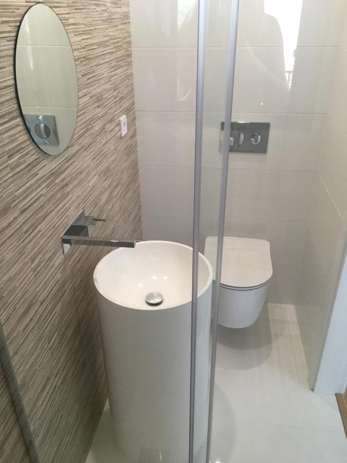 אלמאדה Bedrooms In Modern Guest House מראה חיצוני תמונה